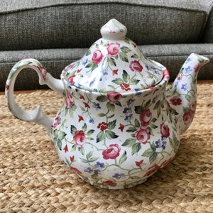 Crown B Burslem, Staffordshire England Rose, Teapot