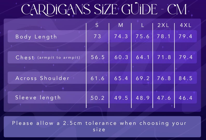 May include: A purple size guide for cardigans, with measurements in centimeters. The guide includes body length, chest, shoulder width, and sleeve length for sizes S to 4XL. Text at the bottom advises a 2.5cm tolerance.
