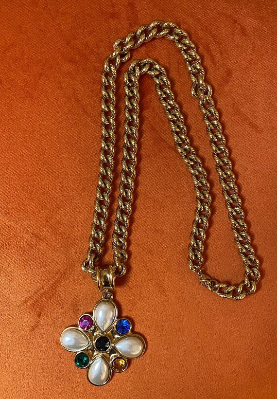 Guy Laroche necklace