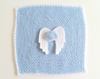 Liten hatt med änglavingar och minifilt, minnessak för graviditetsförlust, dödfödsel eller missfall, virkad babyminnesask, missfallspresent