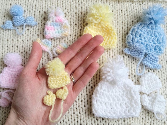 6-20 Week Baby Hat and Mitten Pregnancy Loss Set, Baby Memory Box Miscarriage Gift Keepsake, Handmade Crochet Miscarry Remembrance Set