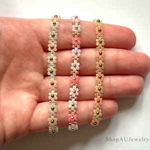 Custom Colour Beaded Flower Bracelet | Seed Bead Daisy | Beaded Bracelet | Dainty Handmade Jewelry | Daisy Bracelet | Gift For Her | Minimal