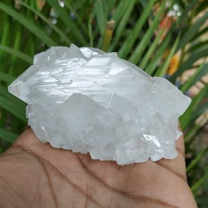 Fantastic Quality White Natural Big Apophylite Point SUrrounded by Cluster / Very ENchanting QUality Crystal Superb Mineral At wholesaleRate