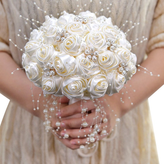 Bridal Weddigs Pearl and Diamante Broach Scarves Bridesmaid Parties 