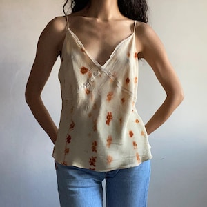 Camisole en soie vintage teintée dans les plantes, fleurs COREOPSIS, taille 12