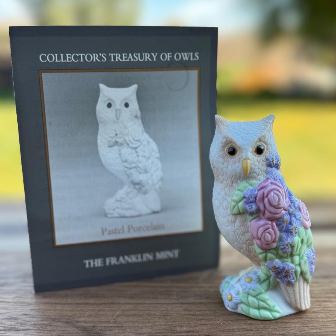 Vintage Pastel Porcelain Owl Figurine by The Franklin Mint, The Collector's Treasury of Owls, 19