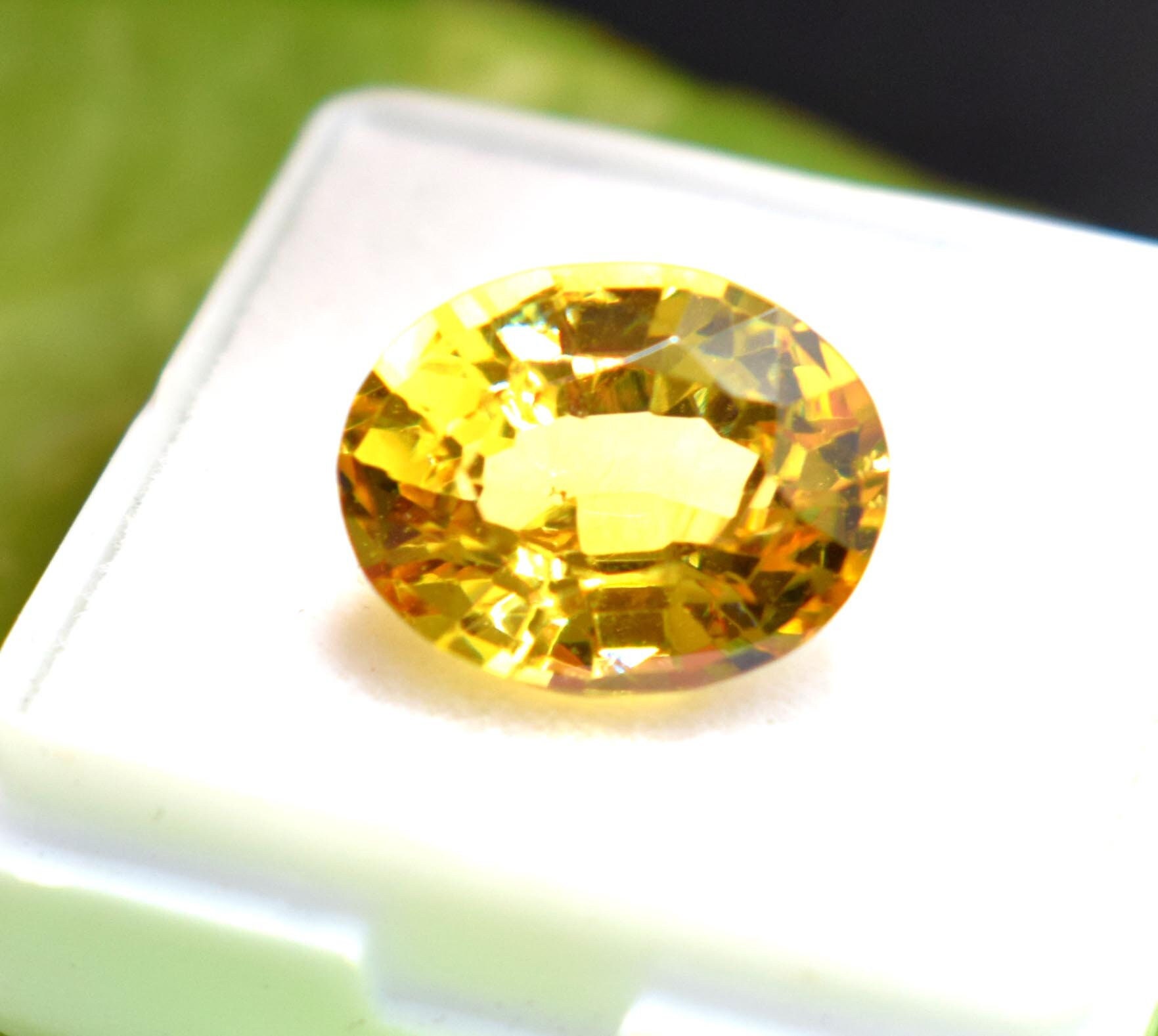 Natural yellow cheap sapphire price