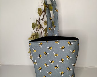 Handmade Car Trash Bag: Washable, Lined Auto Rubbish Bin