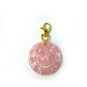 Light Pink Smile Acrylic Keychain | Smile Face  | Acrylic Keyring | Happy Face Keychain | Smile Keychain | Retro Smiley Face | Bag Charm