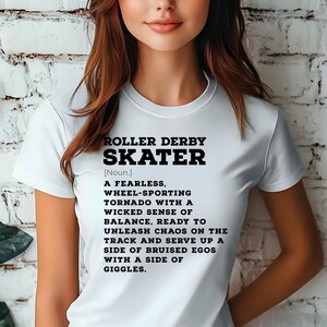 Camiseta divertida con la definición de patinador de roller derby, camiseta para mujer, camiseta de roller derby, regalo de roller derby, ropa de roller derby, patinador de roller derby imagen 2