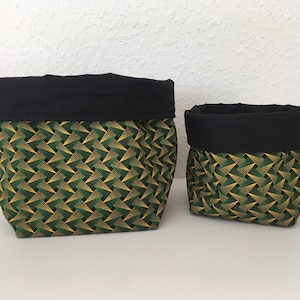 Large and small storage baskets made from South African Shweshwe fabric image 1