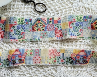 Shabby Fabric Ribbon, Hand Frayed - Colorful Vintage Country Folk Art Quilt Design - Craft Trim, DIY Gift Wrap Ideas, 42 inches long