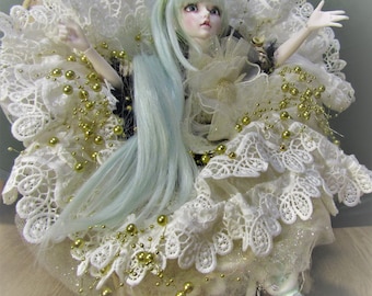 Collectible ART Antique Long Haired Doll BJD