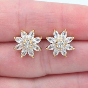 18K Yellow Gold Filled Women Clear Topaz Zircon Stylish Flower Stud Earrings