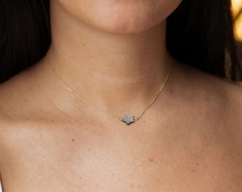 Star shell necklace (mother of pearl)