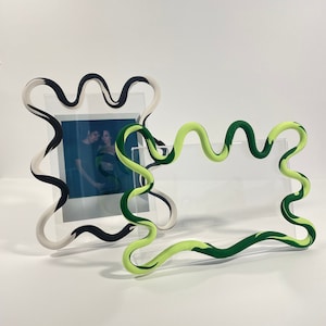 Multicolor Squiggle Frame (2 colors)