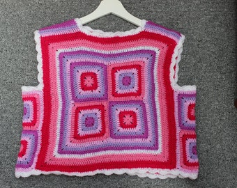 Square crochet vest (pink/purple)