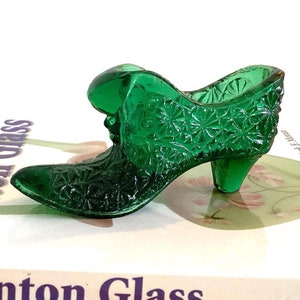Vtg. Fenton Green Art Glass Slipper/Shoe