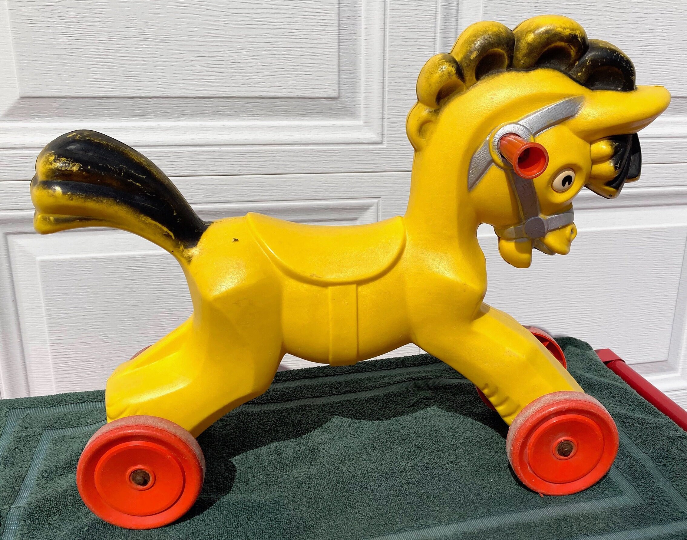 1965 Blaxon Childrens Plastic Riding Horse on Casters 19 W X 17 Vintage  Toy, Doll Collector Decor, Vintage Childrens Horse -  Israel