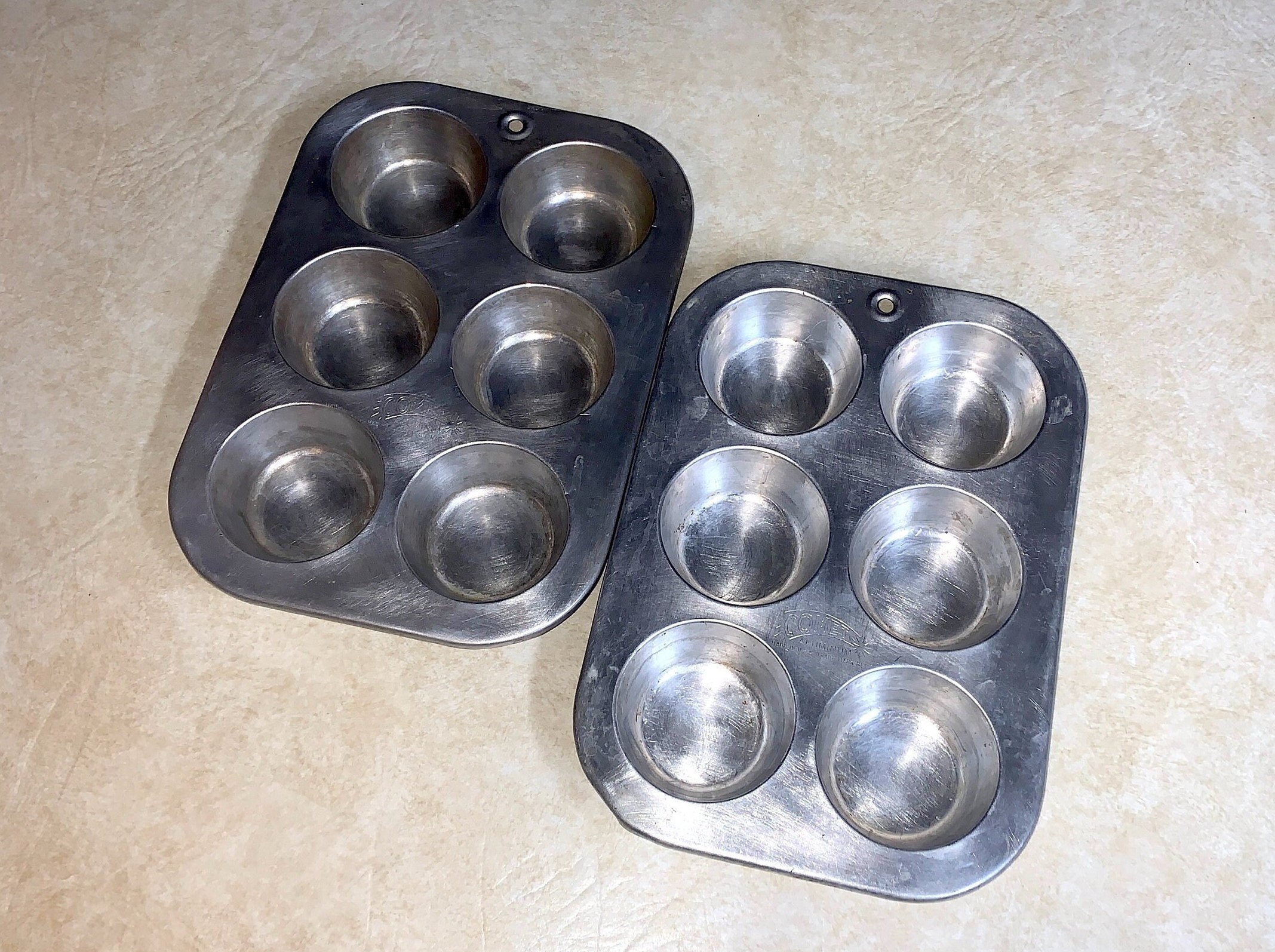 Vintage Aluminum Muffin Pans / Enterprise Aluminum / Set of 2 / Rustic  Farmhouse Decor / Baking Pan / Mid Century Muffin Tin