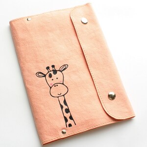 Design omslag voor het gezondheidsboek van wasbaar Kraft tex papier, perfect cadeau voor baby en mama
