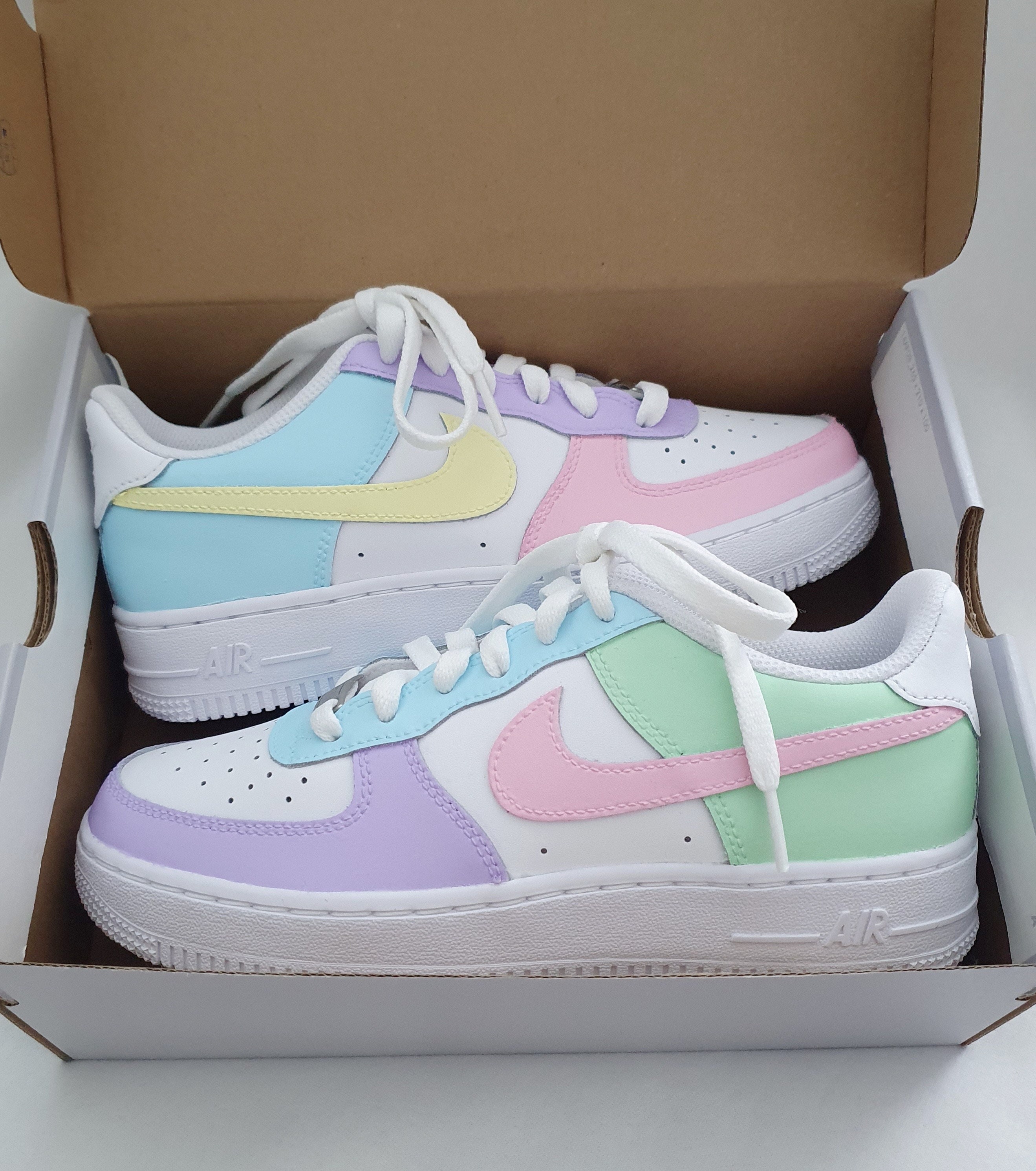 Op maat geschilderde Nike Air Max 90 Cloudy pastel Dream Art -   Nederland