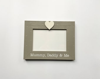 Personalised Wooden Photo Frame, Mummy & Daddy Photo Frame, Wooden 6x4 Frame, Heart decoration