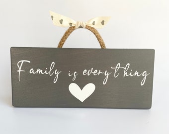 Family Sign personalised , Home decor Sign , Family is everything , Family wall Plaque