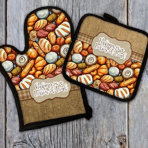 Bread Themed Oven Mitt and Hot Pad Digital Design PNG for Sublimation