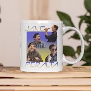Brooklyn Nine Nine Jake Peralta vintage rétro des années 80 Style inspiré classique des années 90 Mug brooklyn 99 mug brooklyn 99 cadeau brooklyn 99 jake peralta