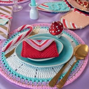 Yarn and Colors - Placemats Crochet Pattern PDF - Colorful Christmas Placemats
