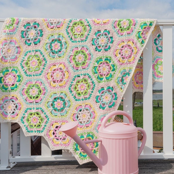 Yarn and Colors - Blanket Crochet Pattern PDF - Garden Party Blanket