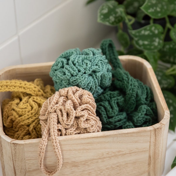 Yarn and Colors - Crochet Shower Puff Pattern - Shower Pouf