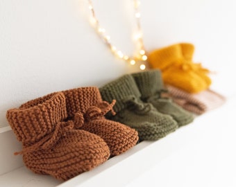 Yarn and Colors - Knitting Booties Blanket Pattern PDF - Oh Baby! Knit Booties