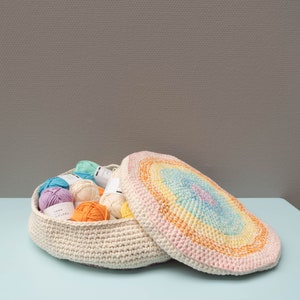 Yarn and Colors Crochet Basket pattern PDF Rainbow Basket image 2