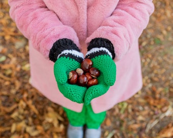 Yarn and Colors - Crochet Mittens Pattern PDF - Black White and Bright Mittens