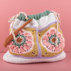 Filati e colori Borsa all'uncinetto modello Grandma Squares PDF Borsa del progetto della nonna immagine 7