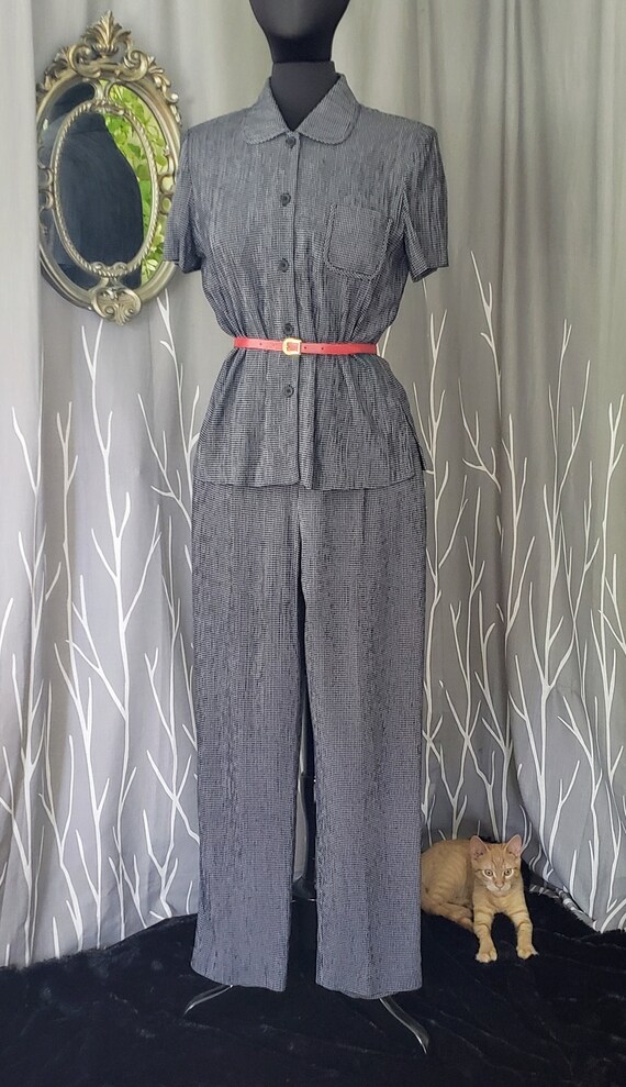 90's Power PANT SUIT. Petites. Short Sleeve Jacket