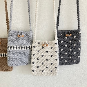 Häkelmuster Tasche / gehäkelte Handytasche / Handytasche LOVE & BOWIE (Muster auf Englisch und Niederländisch)