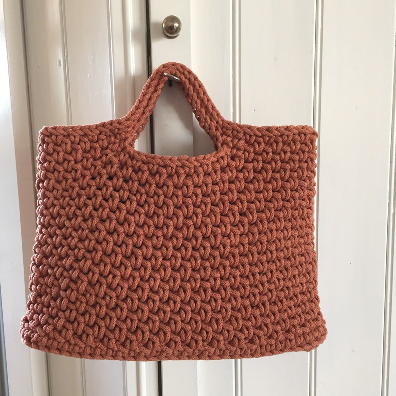 Crochet pattern bag / shopper / tote BACK TO BASIC pattern in English and Dutch image 2