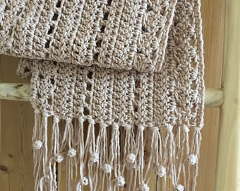 Crochet pattern scarf / shawl LOVA (pattern in Dutch)