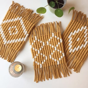 Macrame coasters MOROC (macrame pattern in Dutch)