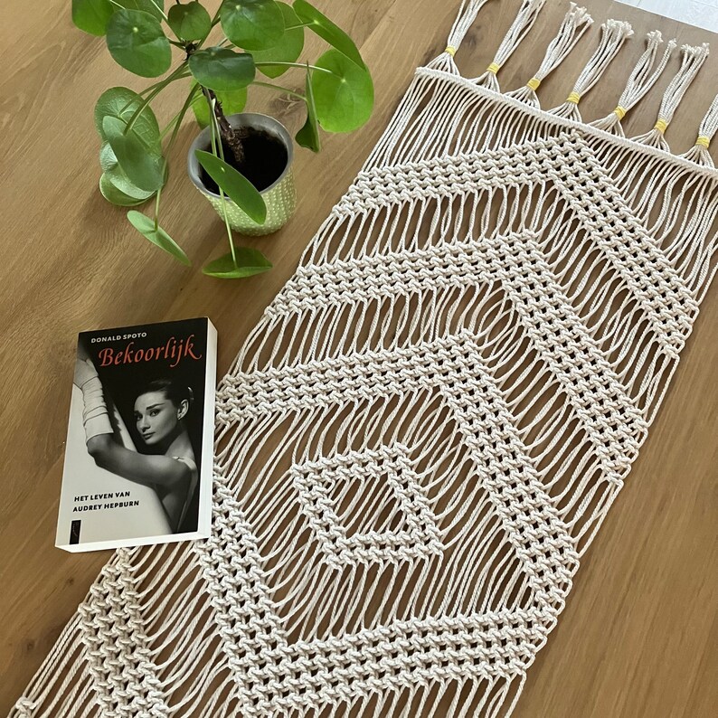 Macrame runner RIVER macrame pattern in Dutch image 5