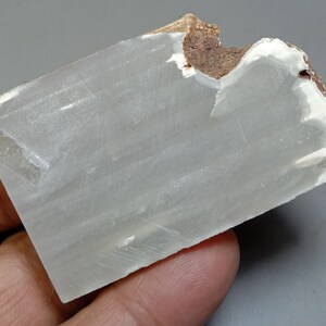 Natural White Banded Agate Slab - 180.00 ct, 60x38x7mm