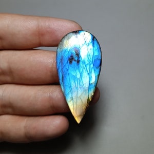 Labradorite Cabochon - Natural Flashy crystal - Blue - Purpel - Multi flash Pear shape 58.00ct 47x24x6mm
