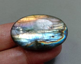 Labradorite Cabochon - Natural Flashy crystal - Blue - Purpel - Multi Purpel flash  Oval shape  62.00ct  38x25x7mm