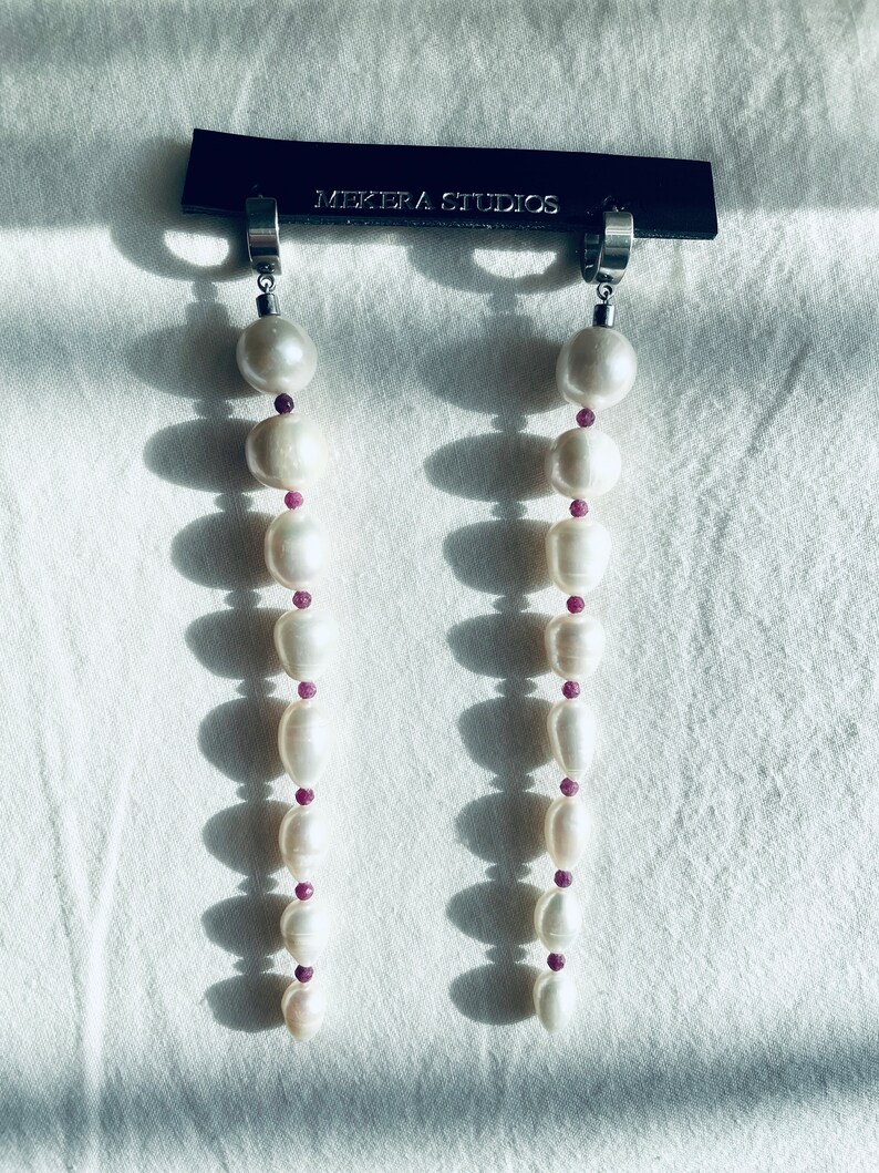 ES4 Boucles d'oreilles rubis perles longue chaîne Chaîne de corps fabriquée à la main en édition limitée de la collection Y MEKERA STUDIOS image 1