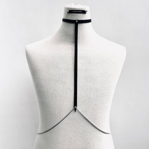 Gargantilla de cadena corporal T4, edición limitada, hecha a mano, con púas, de cuero, para mujer y hombre - MEKERA STUDIOS