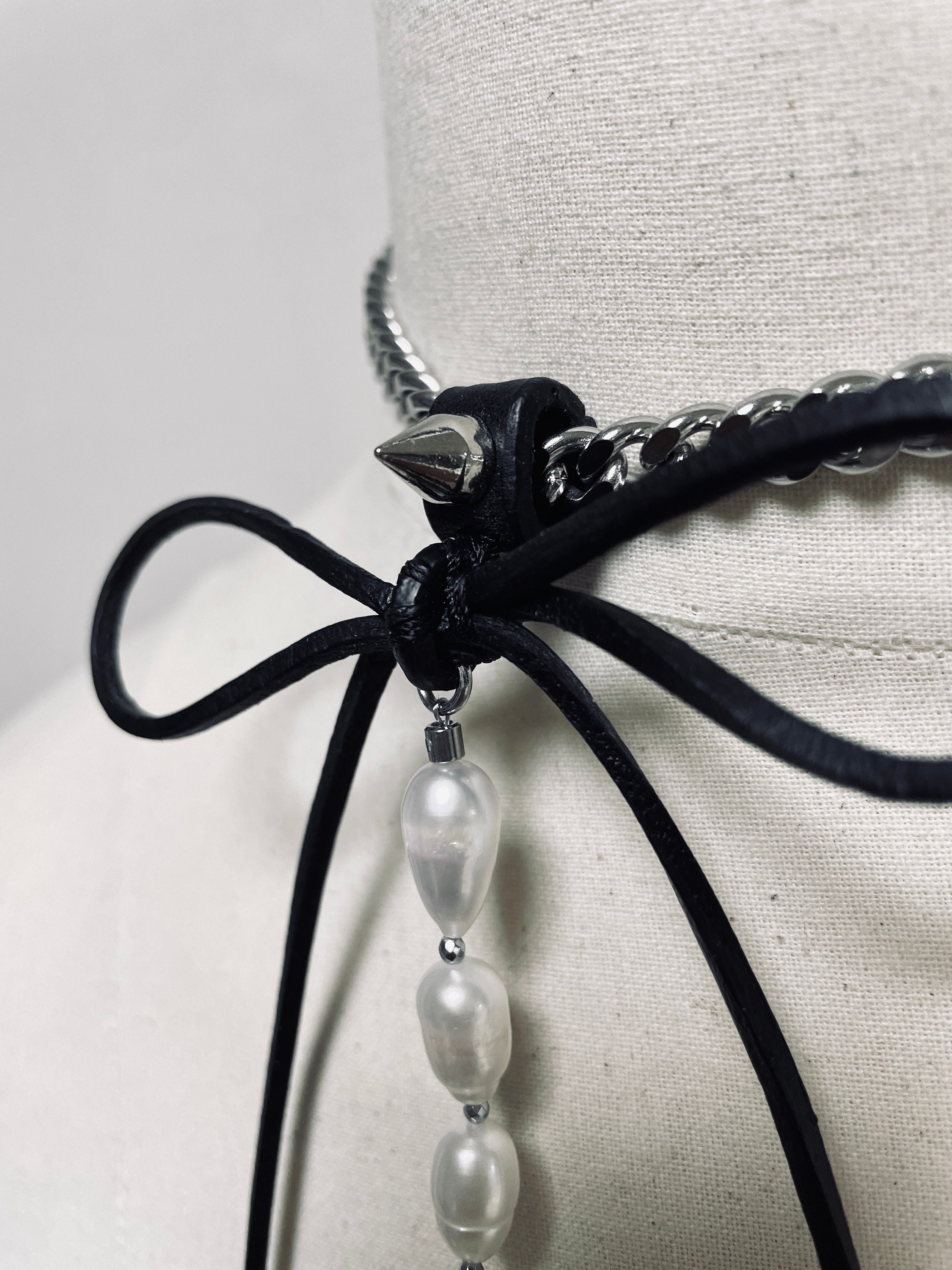 【EVERYBIRTHDAY】Ribbon Sword Leather Choker Ribbon gold ring leather choker - EVERYBIRTHDAY | 60