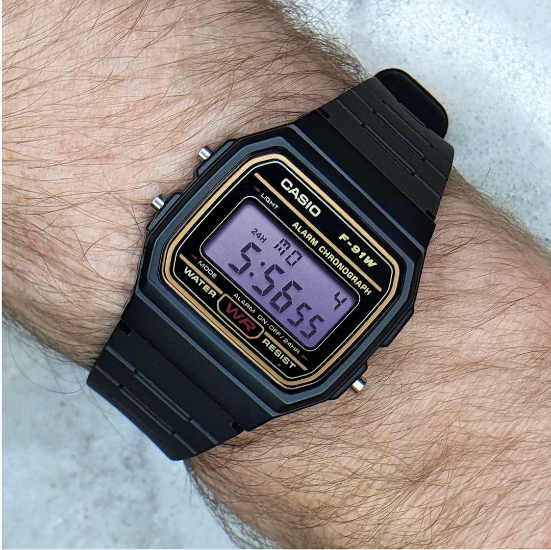 Casio f91w black gold sale